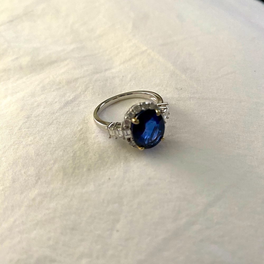 Sapphire and diamond ring